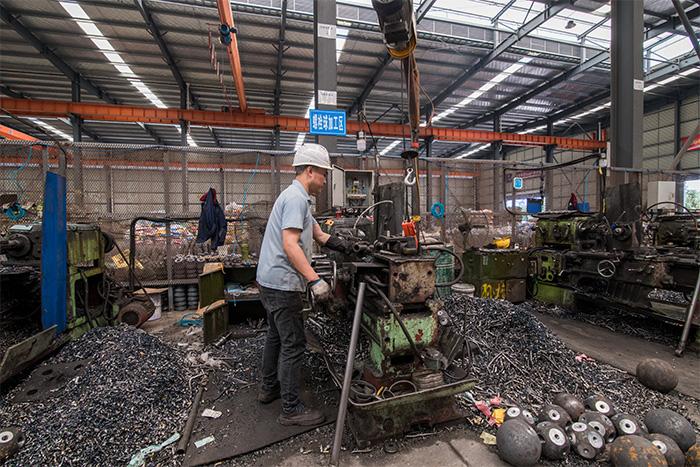 南通网架配件-螺栓球加工车间