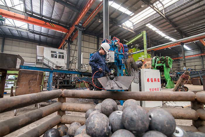 南通网架配件-螺栓球加工车间